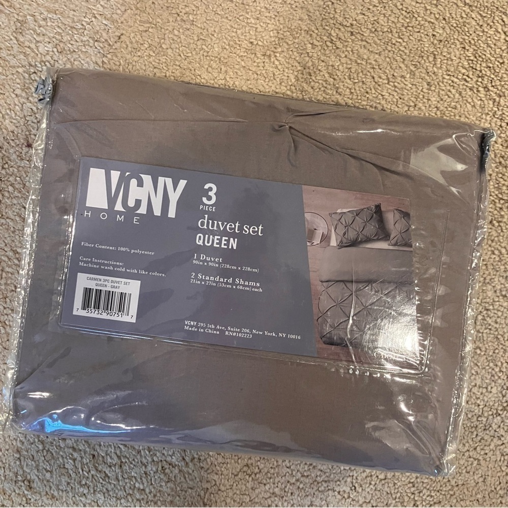 VCNY Queen Gray Duet NWT